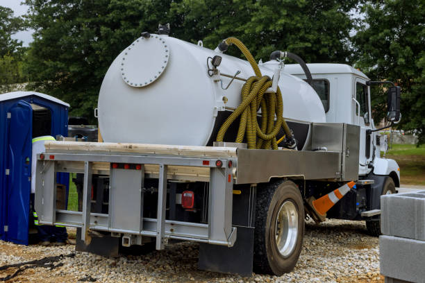 Best Portable toilet rental cost  in Redwood Valley, CA
