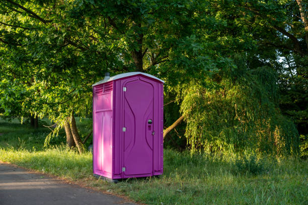 Best Luxury portable toilet rental  in Redwood Valley, CA