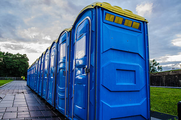 Best Portable toilet rental cost  in Redwood Valley, CA